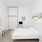شقة Kallithea